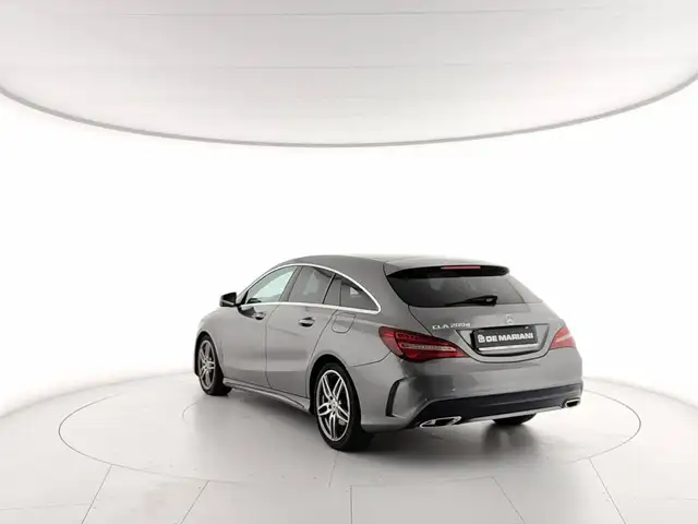 Mercedes-Benz CLA view 3