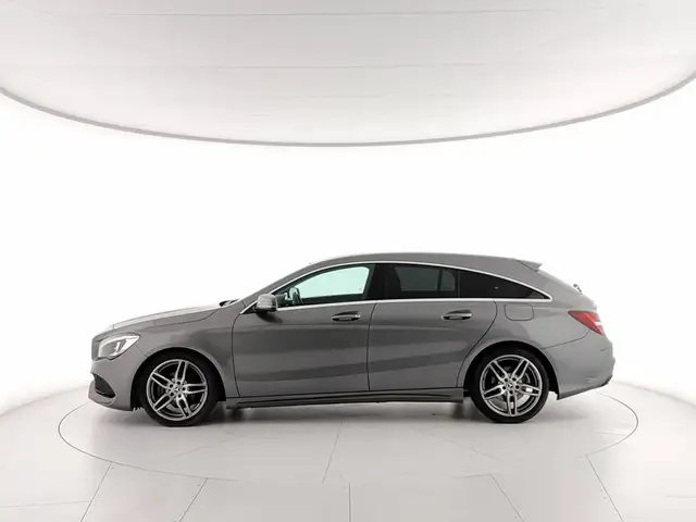 Mercedes-Benz CLA view 2