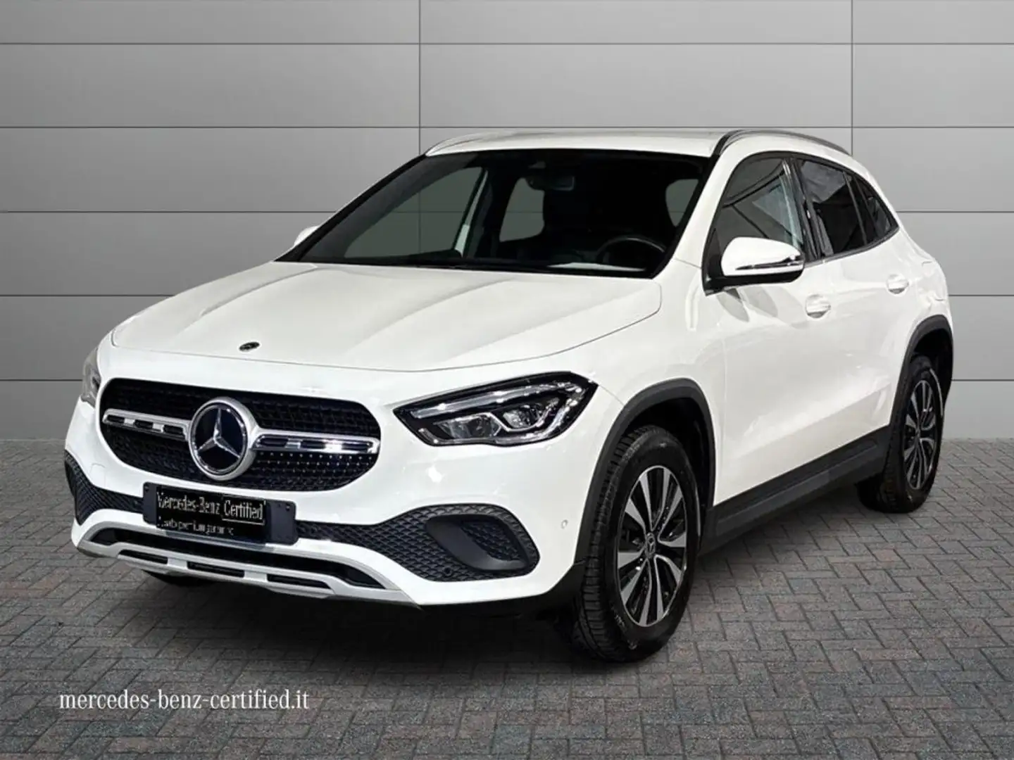 Mercedes-Benz GLA 250 e hybrid EQ Business Extra Bianco - 1