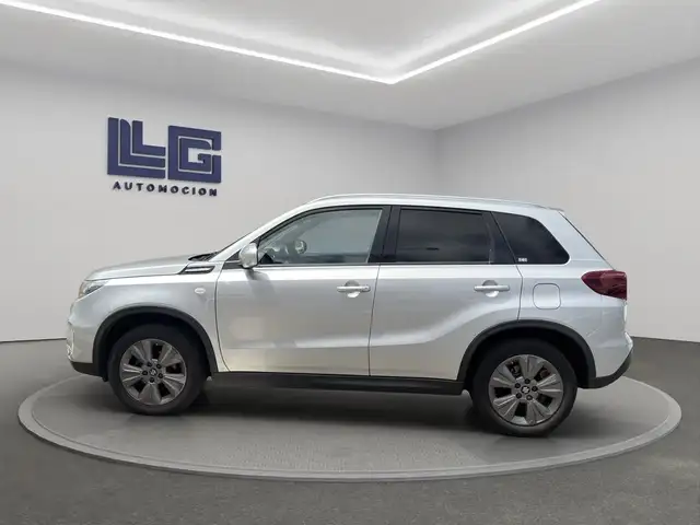 Suzuki Vitara view 10