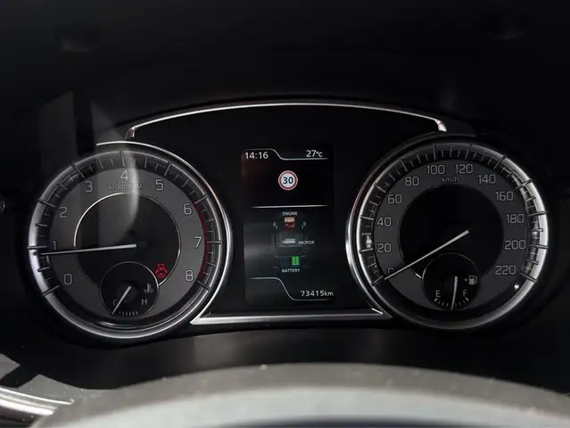 Suzuki Vitara view 13