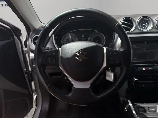 Suzuki Vitara view 15
