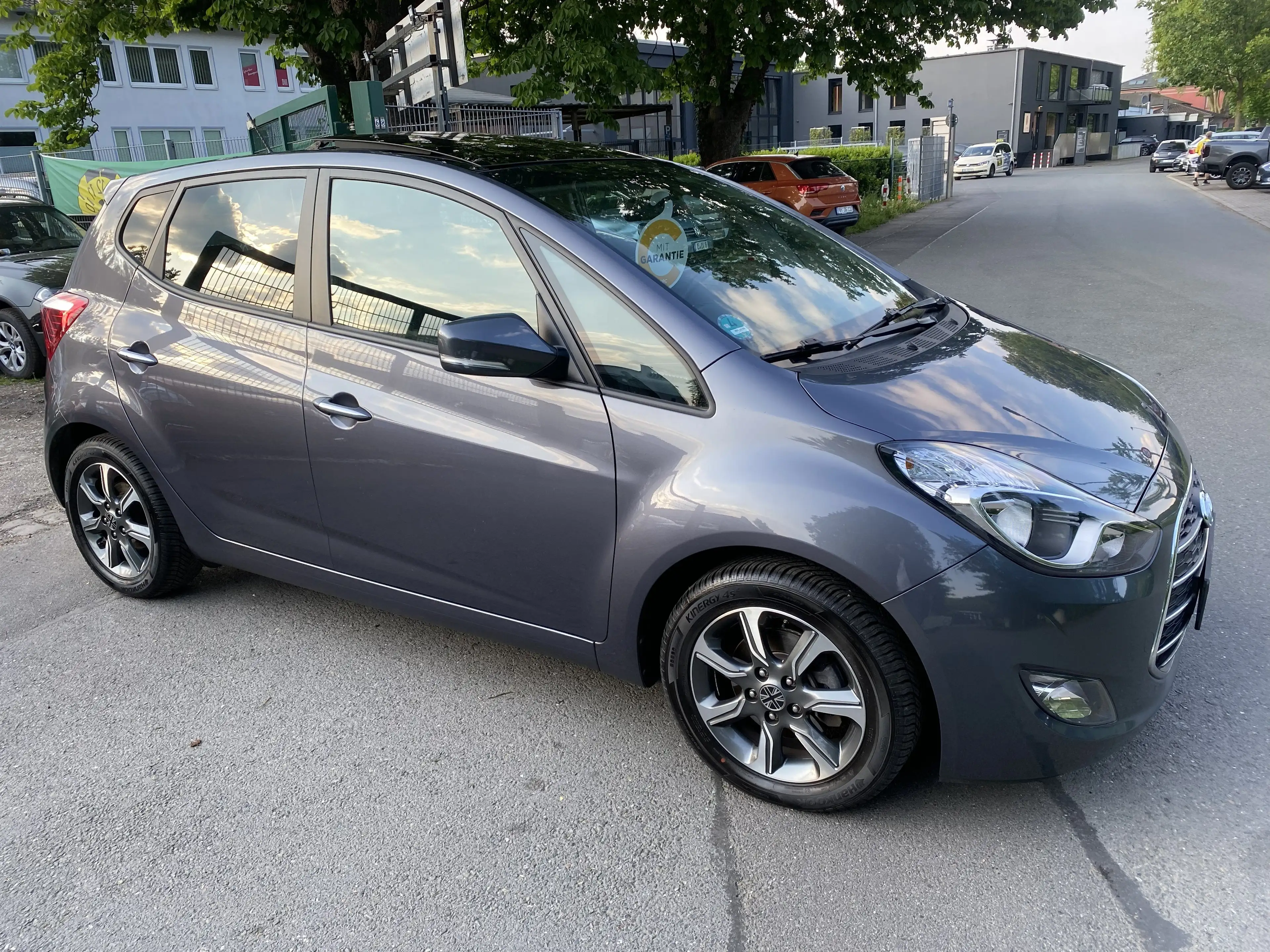 Hyundai iX20 blue Space Plus