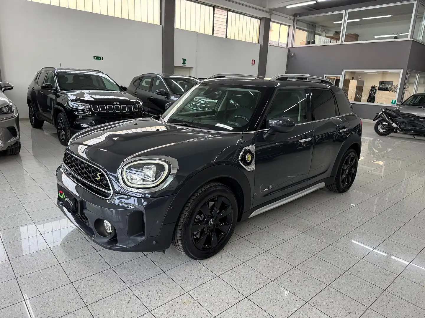 MINI Cooper SE Countryman 1.5 SE Business all4 auto NAVI TELECAMERA FUL LED Grau - 1