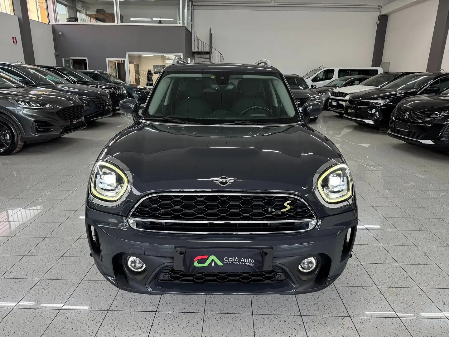 MINI Cooper SE Countryman 1.5 SE Business all4 auto NAVI TELECAMERA FUL LED Grau - 2