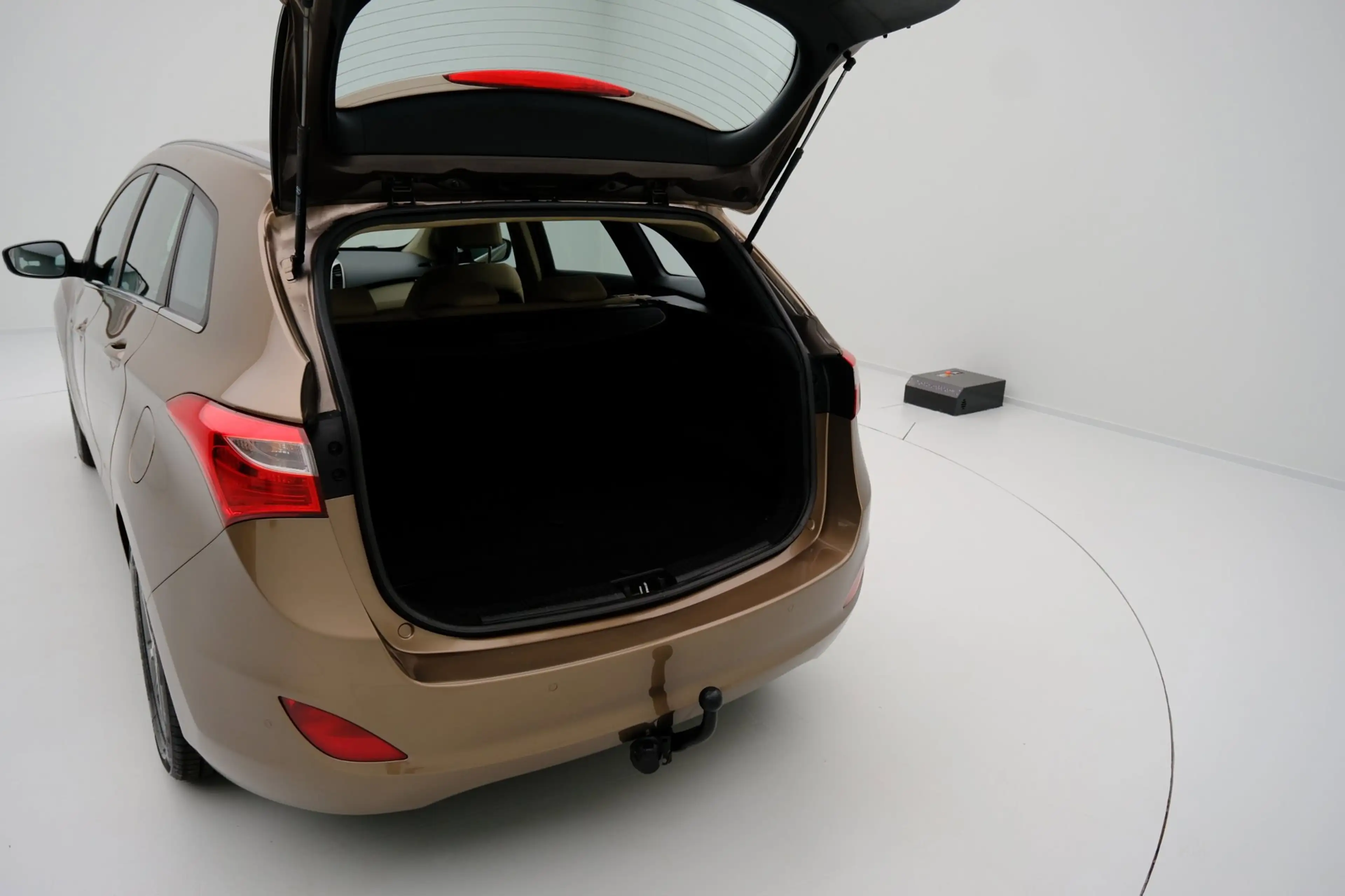 Hyundai i30 Wagon 1.6 GDi Comfort Clima|Cruise|LMV|Stoelverw. — photo 10