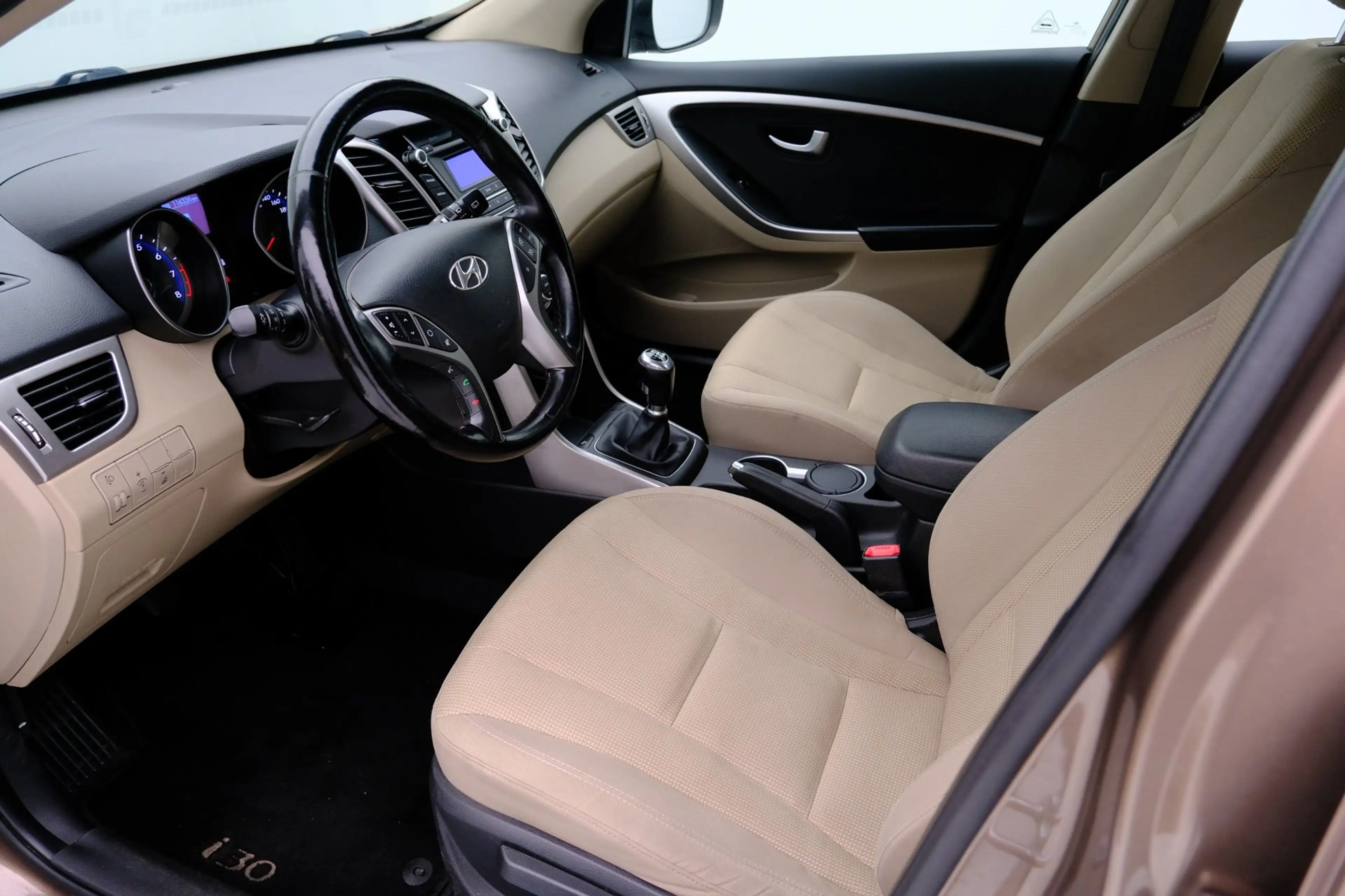 Hyundai i30 Wagon 1.6 GDi Comfort Clima|Cruise|LMV|Stoelverw. — photo 2