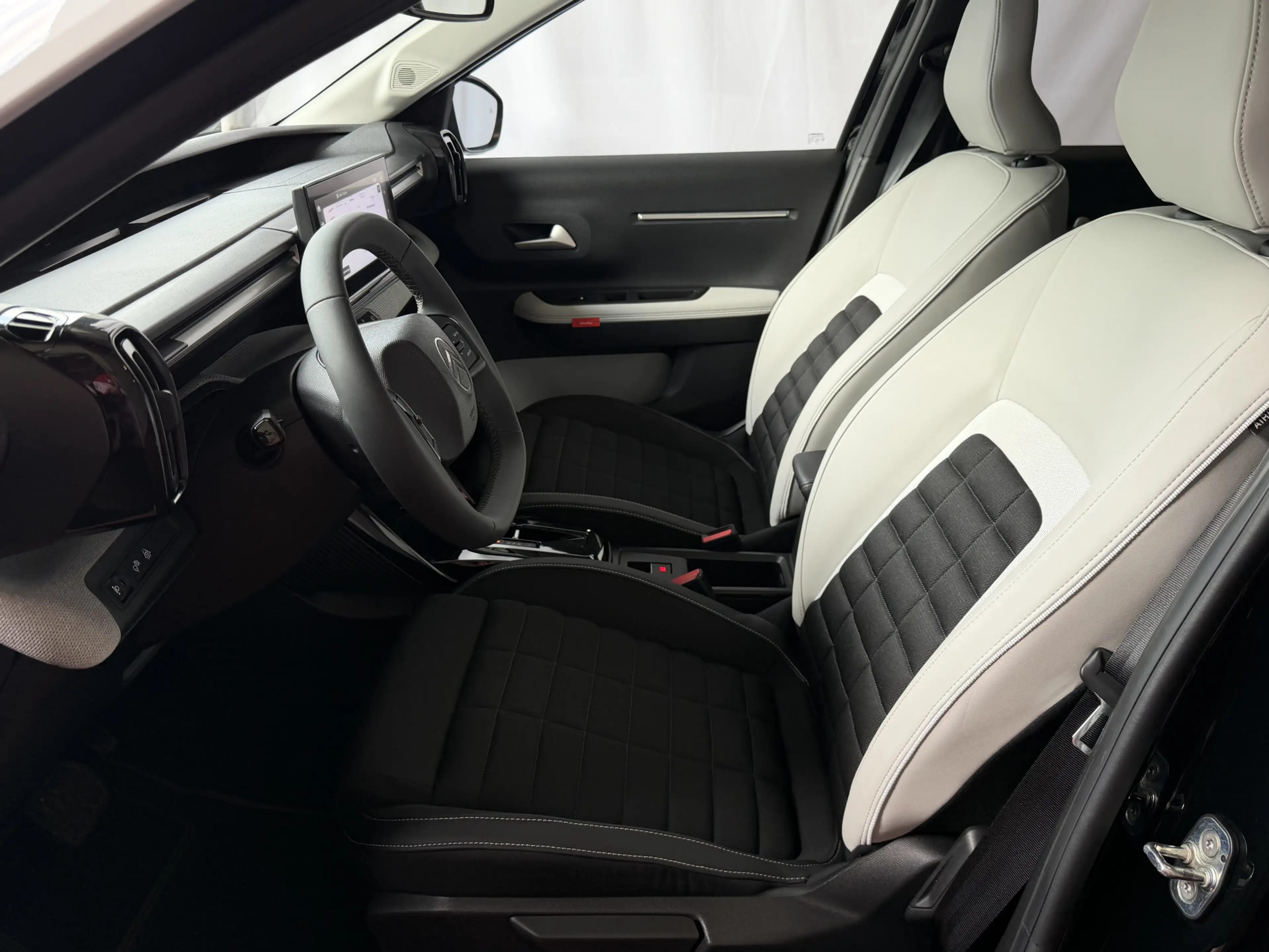 Citroen C3 Aircross 145pk Automaat MAX | Black | Navi | Camera | CarPl — photo 17