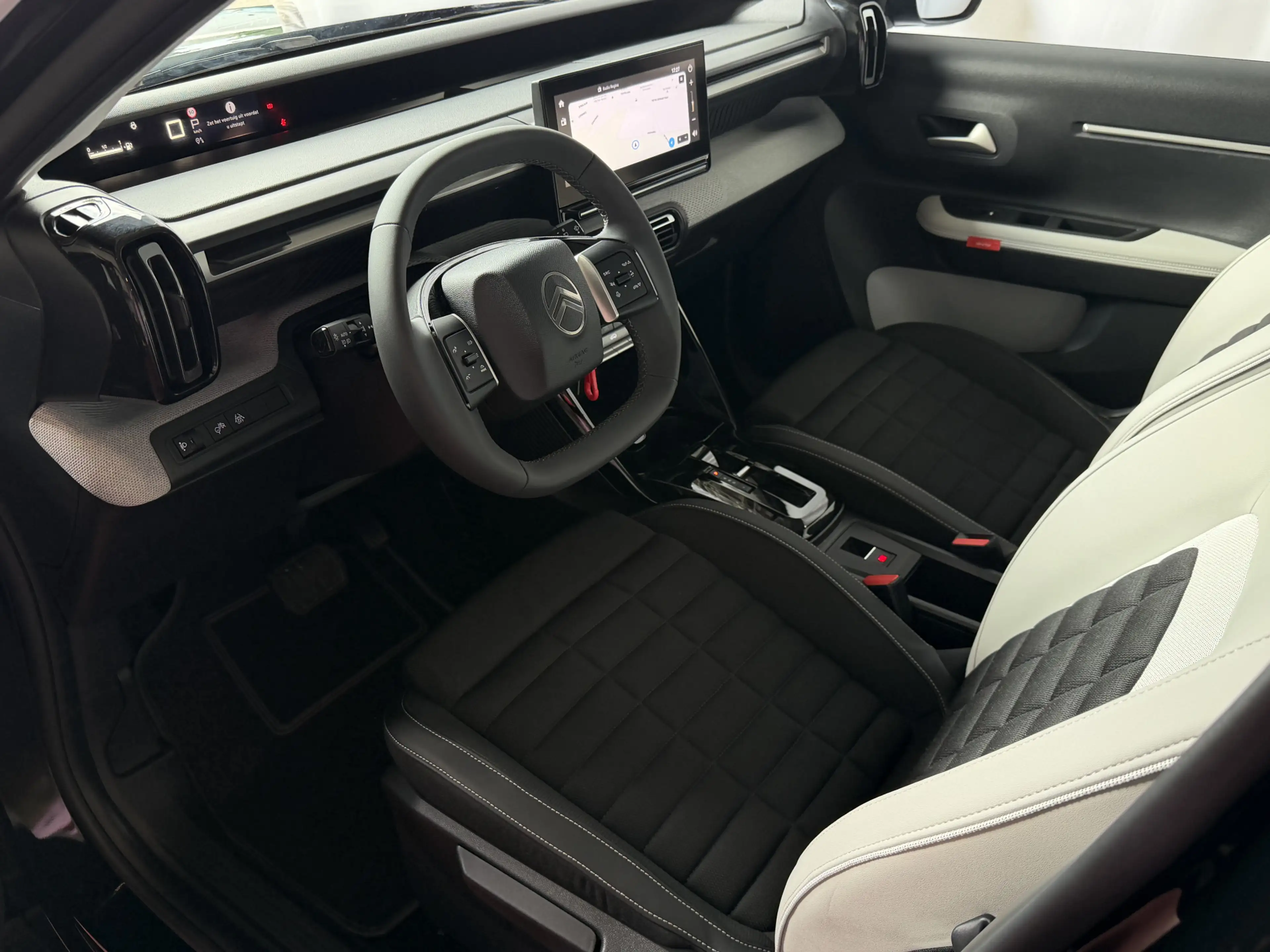 Citroen C3 Aircross 145pk Automaat MAX | Black | Navi | Camera | CarPl — photo 8