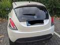 Lancia Ypsilon Y 0.9 TwinAir Turbo 8V Platinum Weiß - thumbnail 9