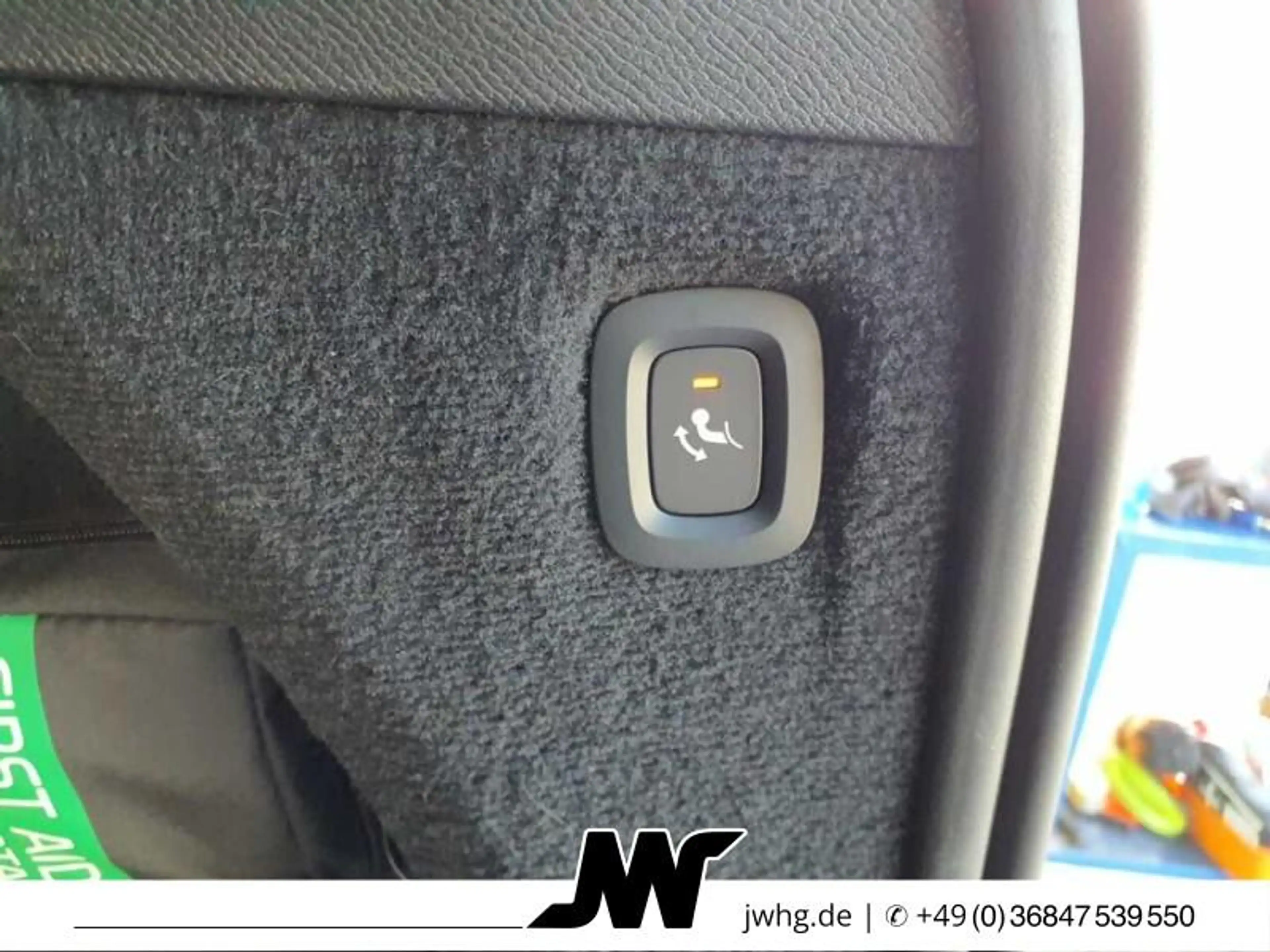 Volvo XC90 UltimateBright PHEV 7SITZ/360°/HUD/AHK/PANO — photo 3