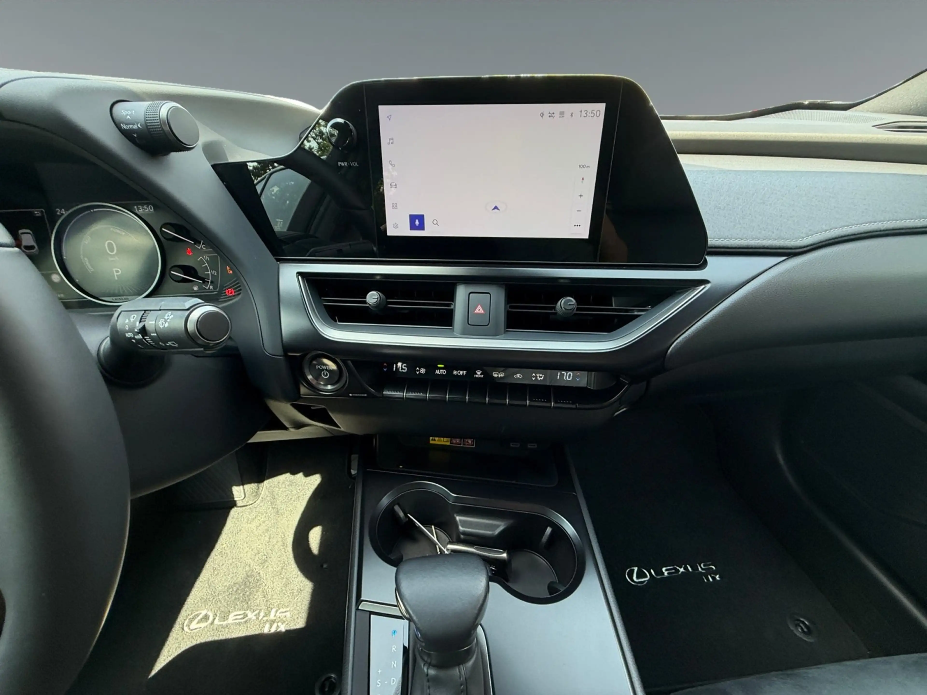 Lexus UX 250h UX 250 h 250h Style Edition *PDC*SHZ*CARPLAY*AA* — photo 11