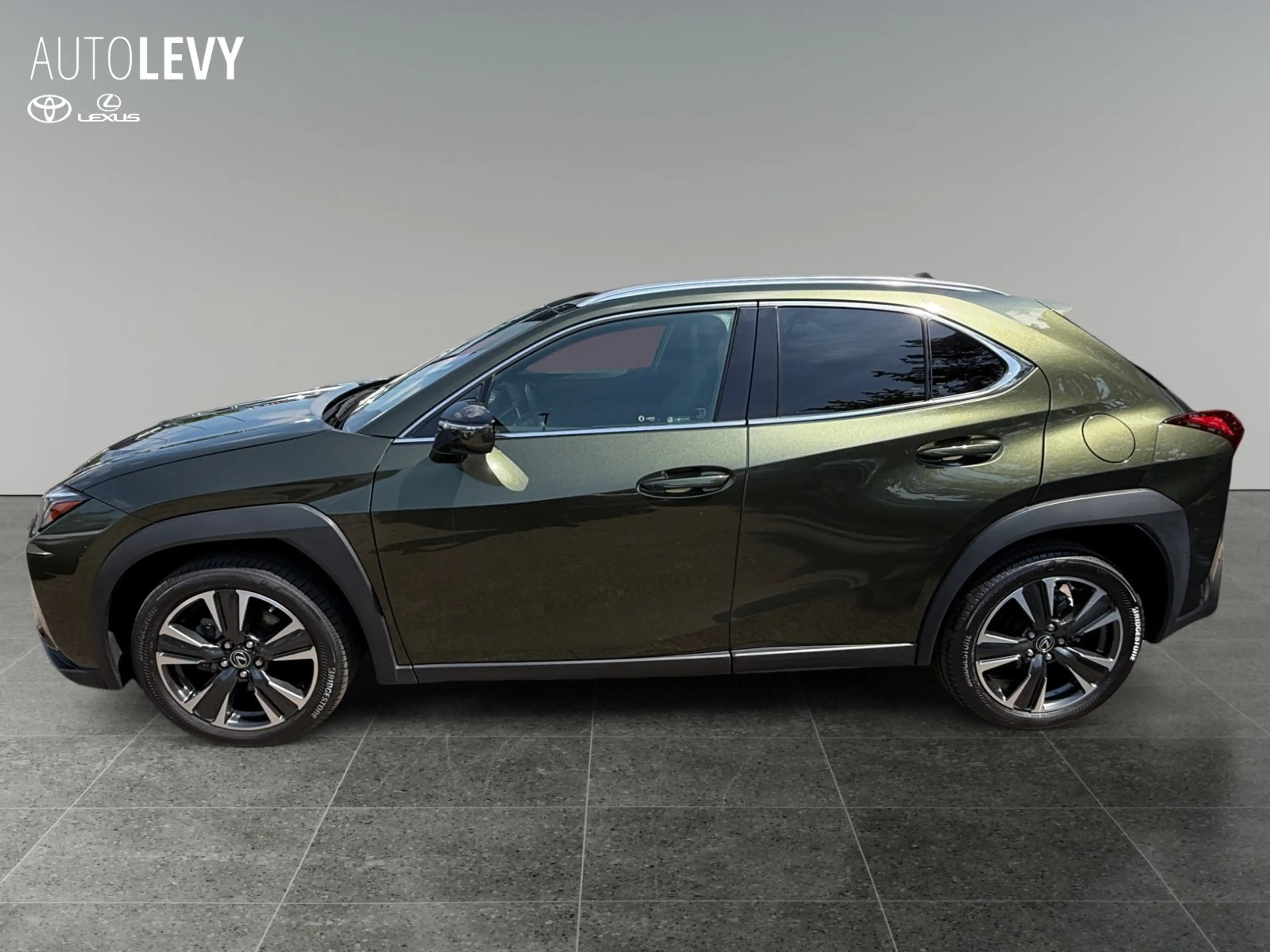 Lexus UX 250h UX 250 h 250h Style Edition *PDC*SHZ*CARPLAY*AA* — photo 2