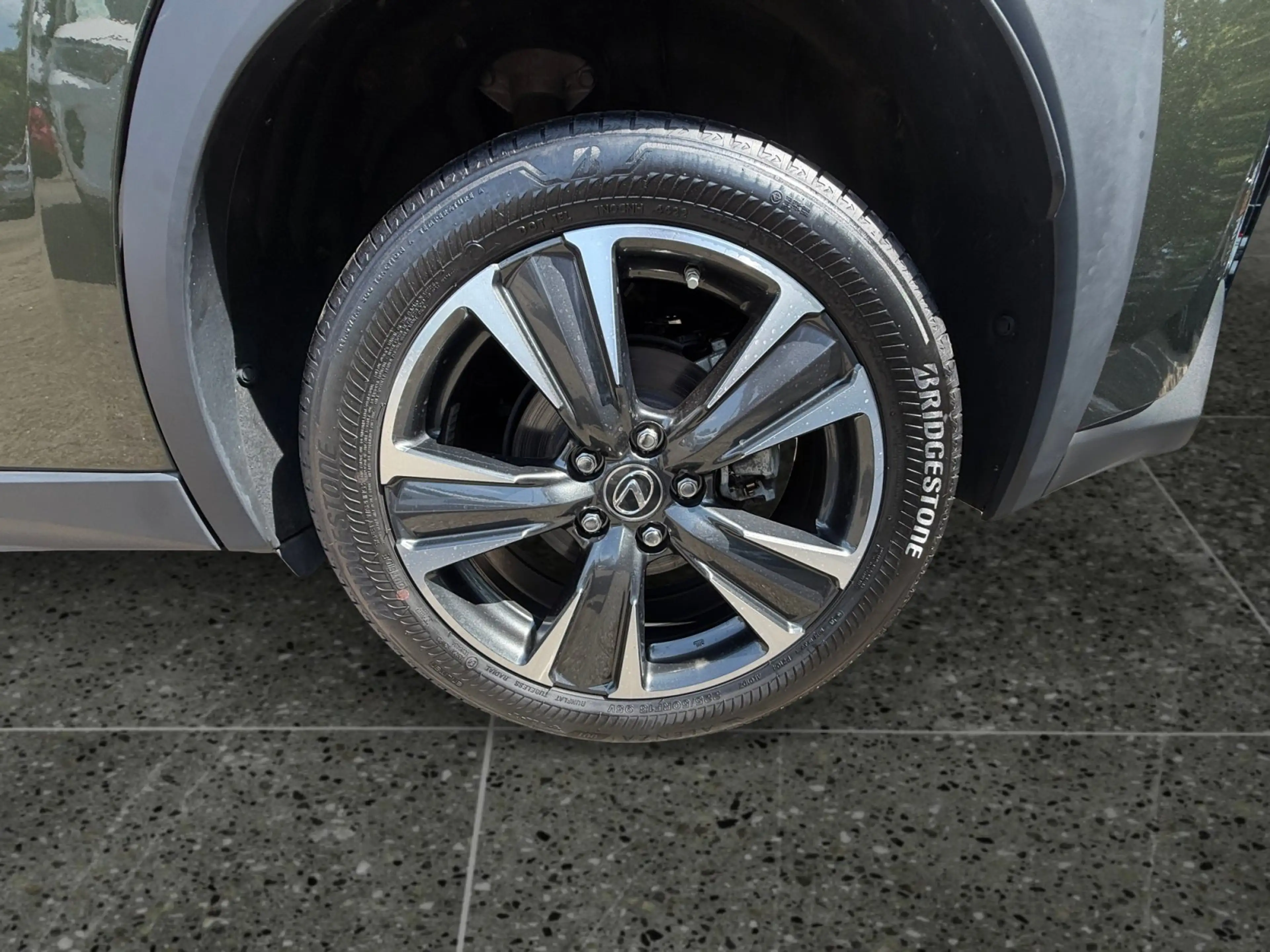 Lexus UX 250h UX 250 h 250h Style Edition *PDC*SHZ*CARPLAY*AA* — photo 14