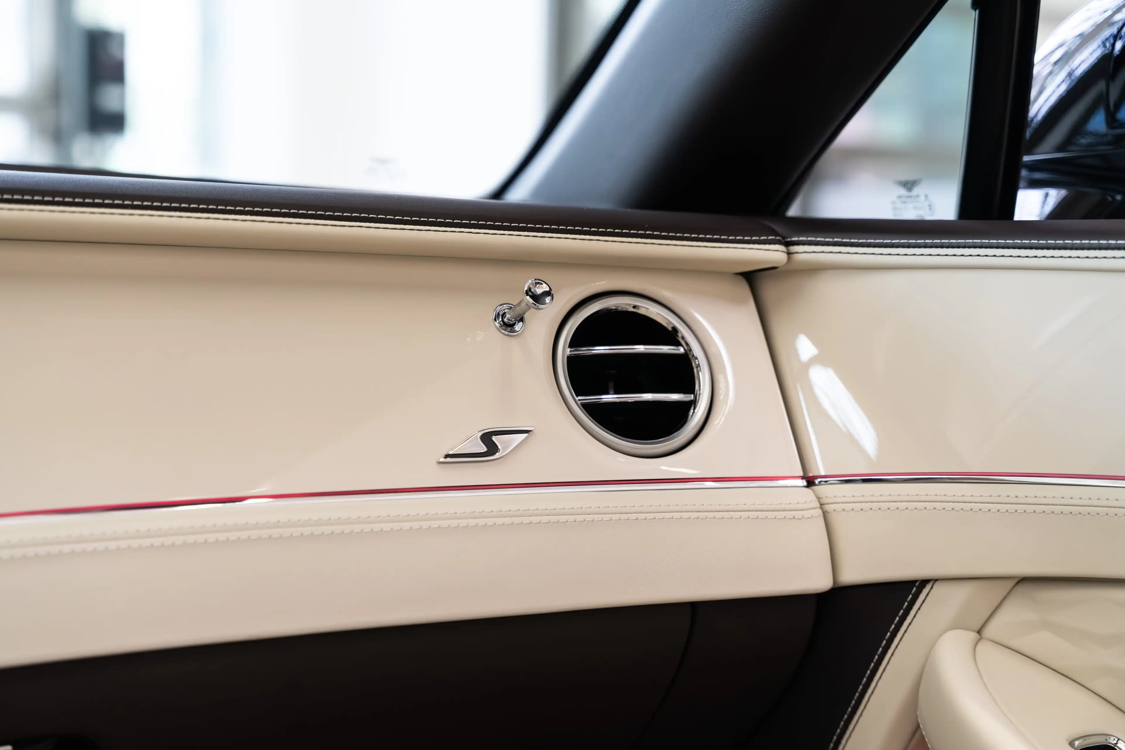 Bentley Continental GTC S — photo 15