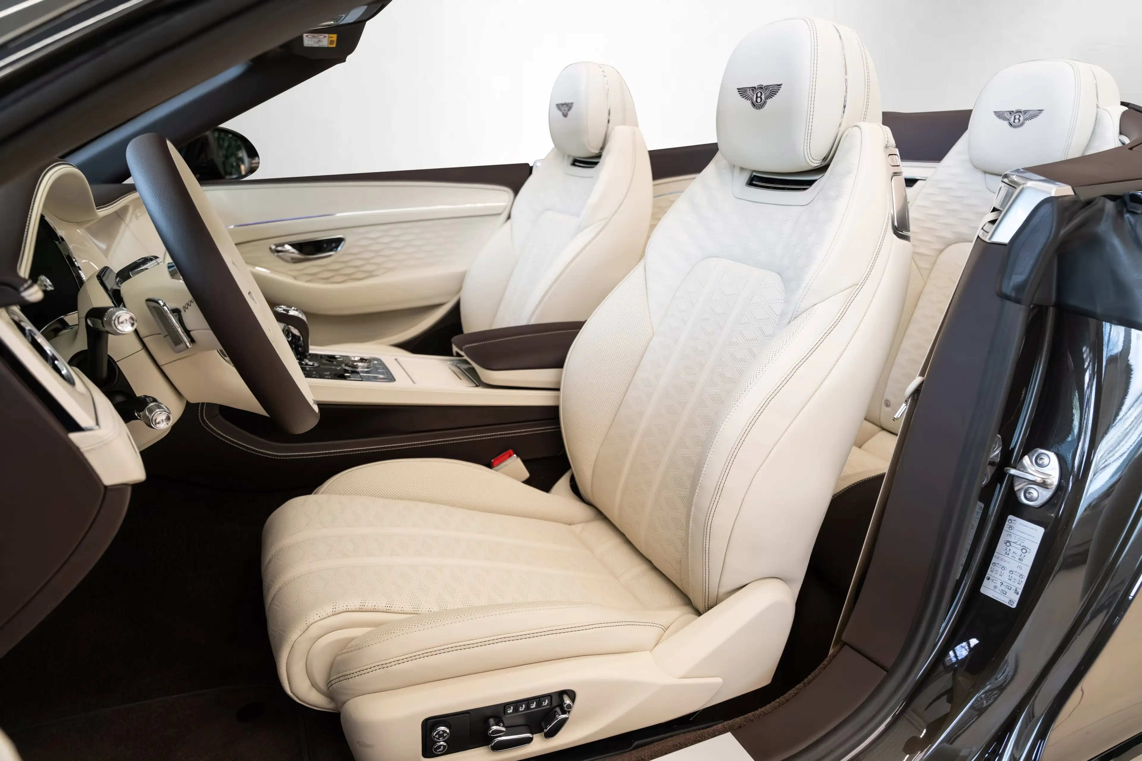 Bentley Continental GTC S — photo 12