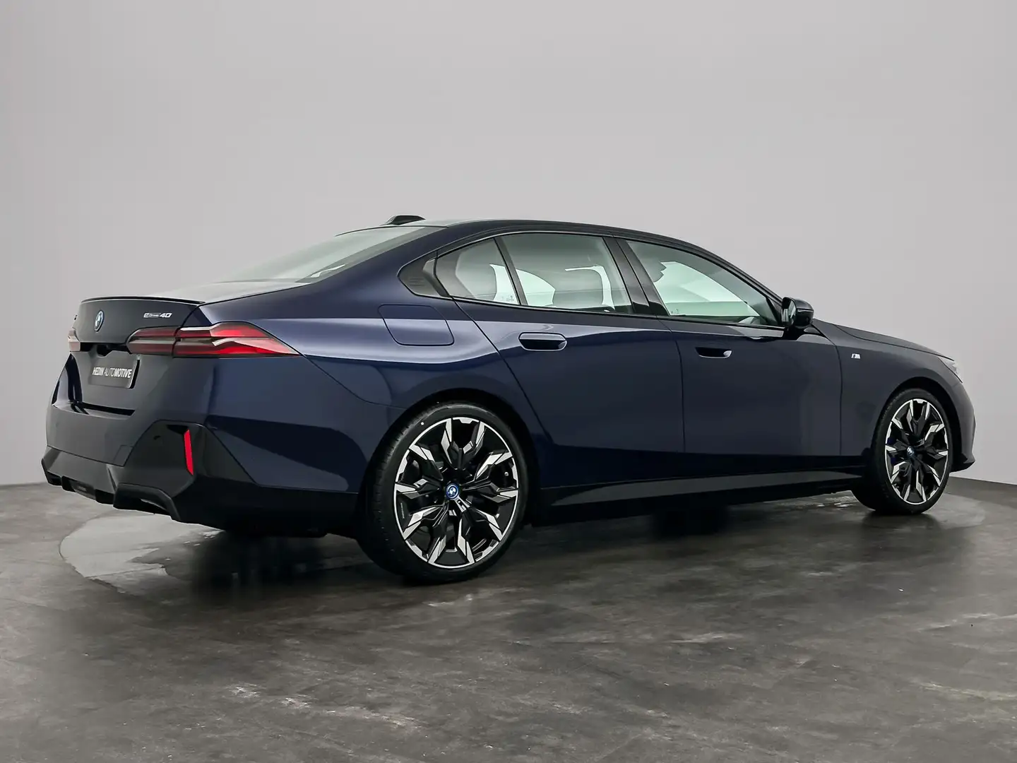BMW i5 eDrive40 Sedan M-Sport Edition | Innovation Pack | Niebieski - 2