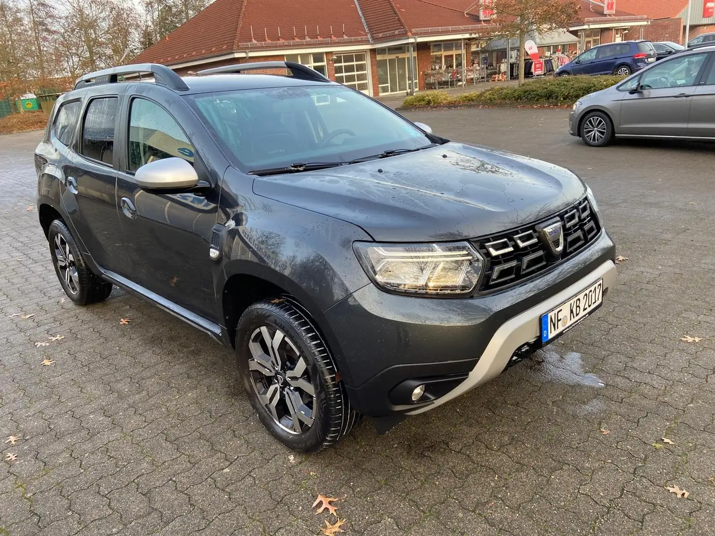 Dacia Duster Duster TCe 100 2WD ECO-G Prestige+ Grau - 2