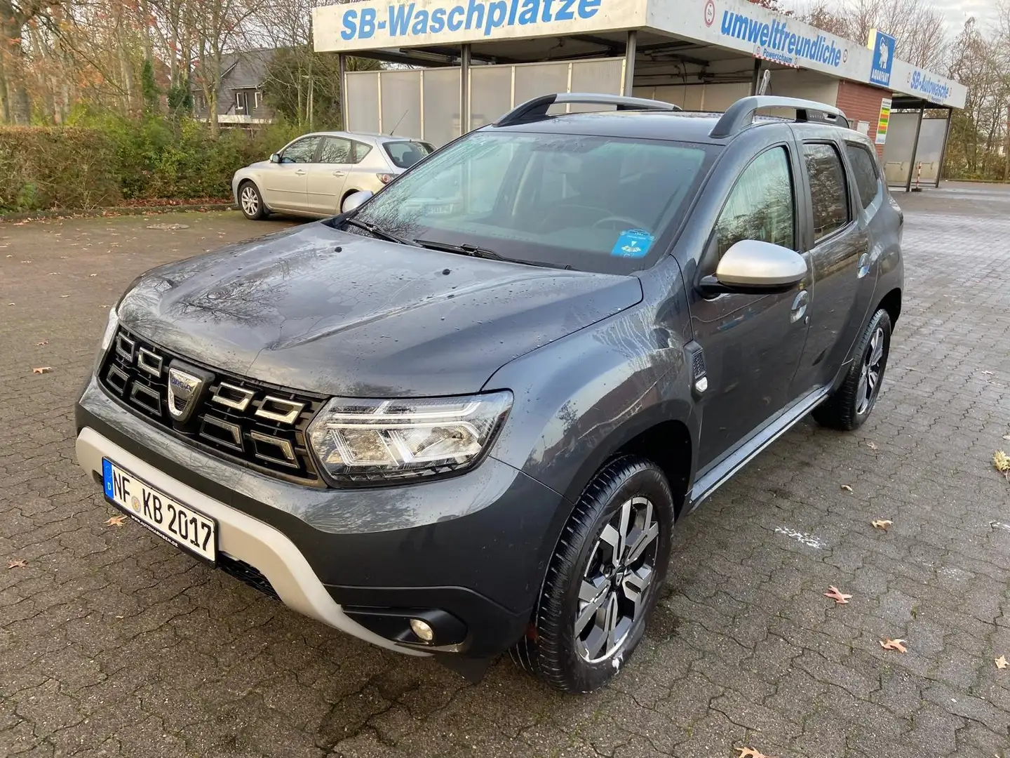 Dacia Duster Duster TCe 100 2WD ECO-G Prestige+ Grau - 1