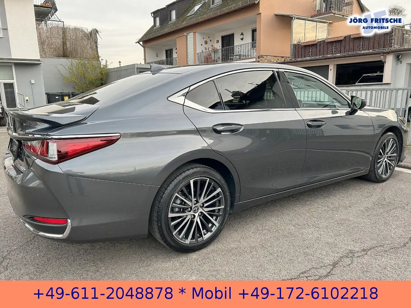 Lexus ES 300 h *STYLE-EDITION*PREMIUM-NAVI*SERVICE NEU* Grau - 2