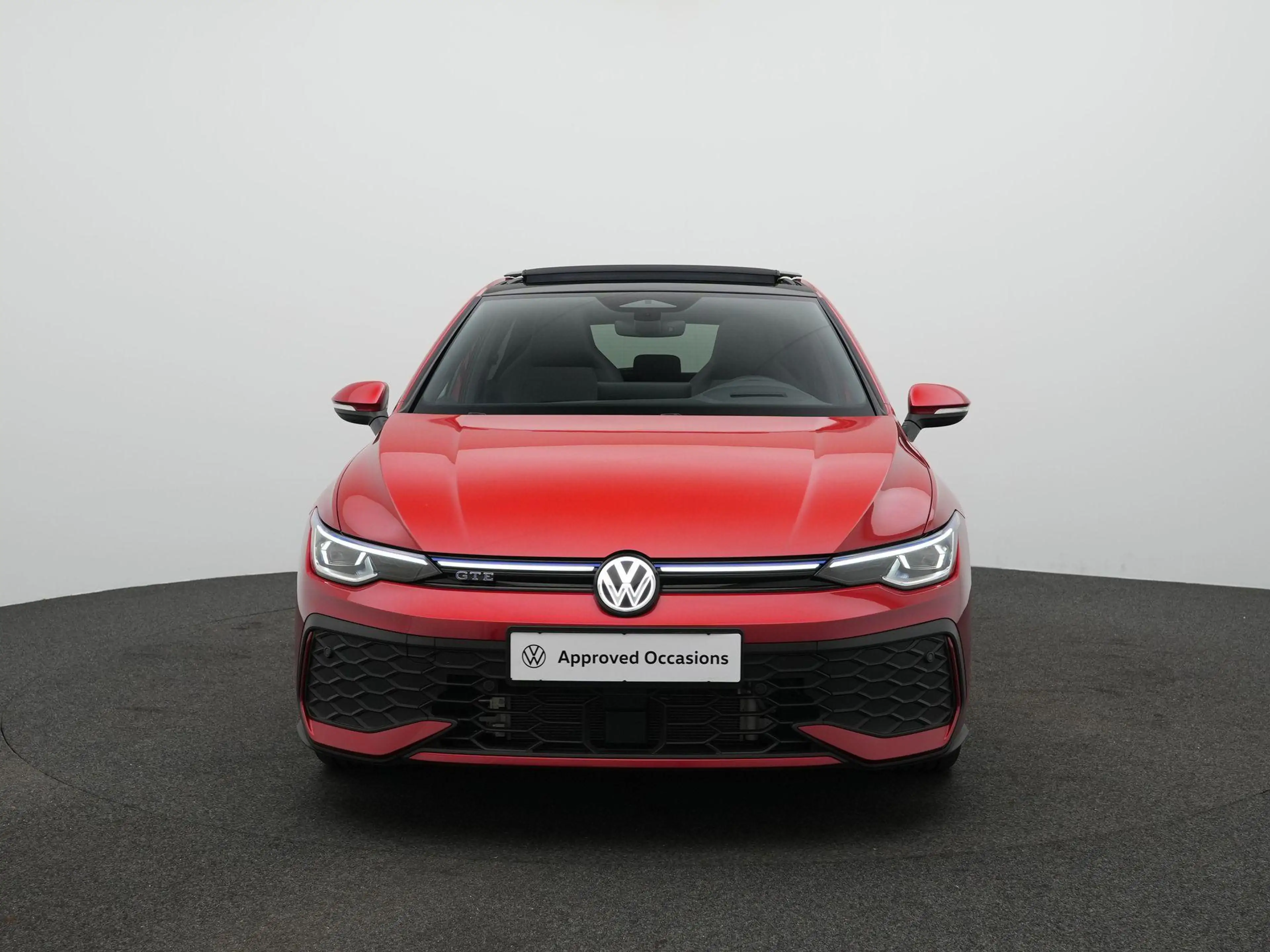 Volkswagen Golf GTE 1.5 272pk eHybrid | Panoramadak | Matrix LED kopla — photo 3