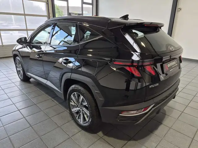 Hyundai Tucson view 4