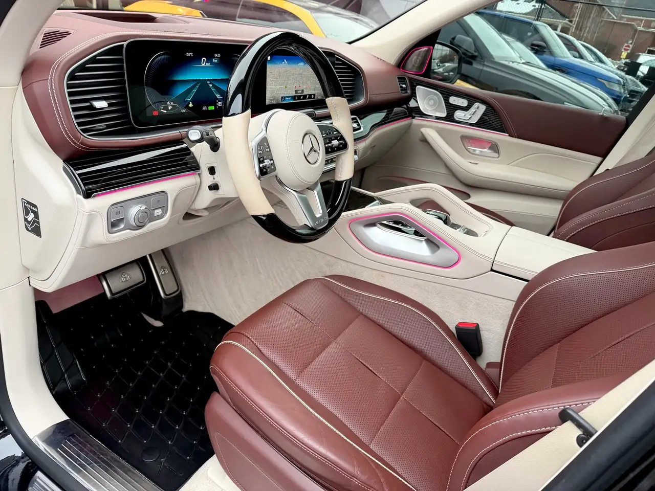 Mercedes-Benz GLS снимка Mercedes-Benz GLS