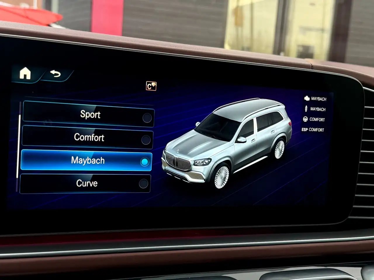 Mercedes-Benz GLS снимка Mercedes-Benz GLS