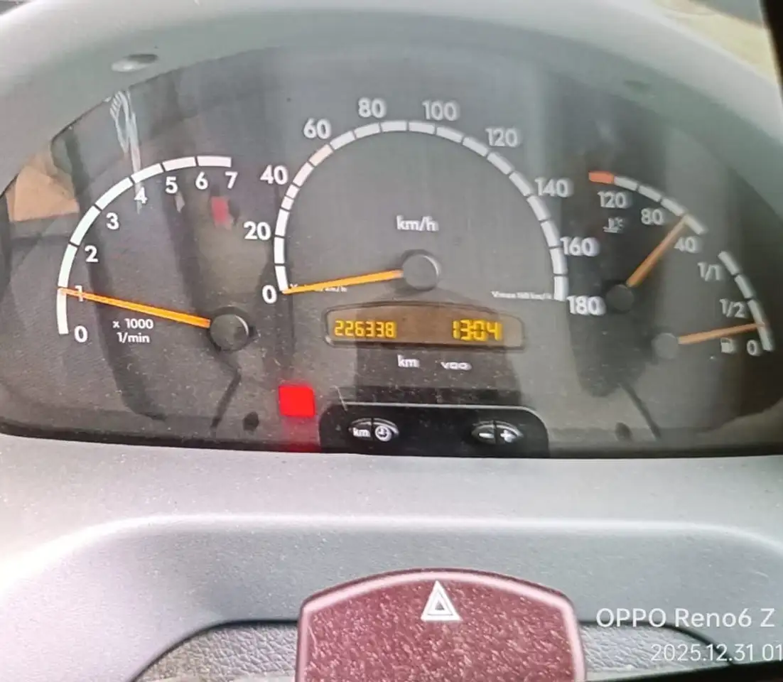 Mercedes-Benz 308, foto 3