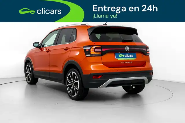 Volkswagen T-Cross view 9