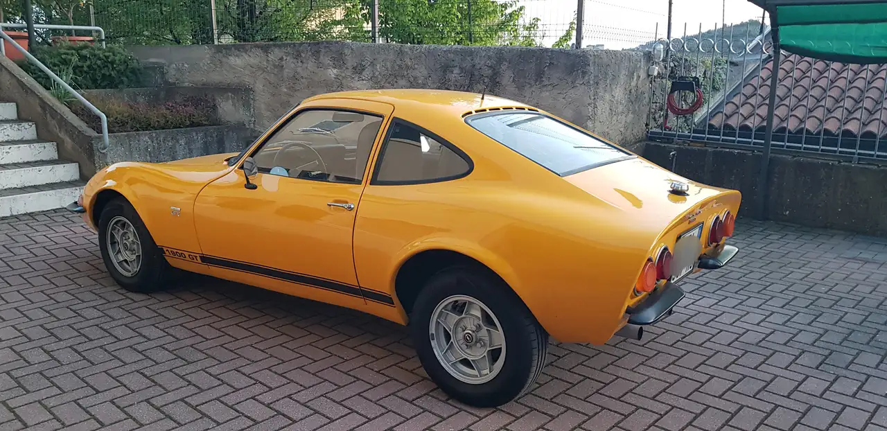 Opel GT 1.9, foto 2