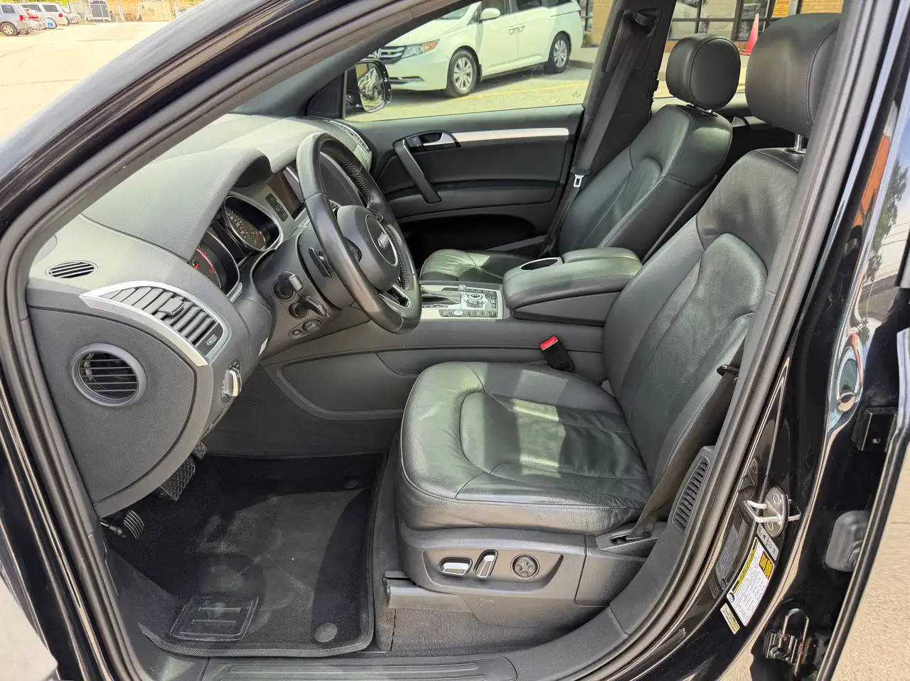 Audi Q7 снимка Audi Q7
