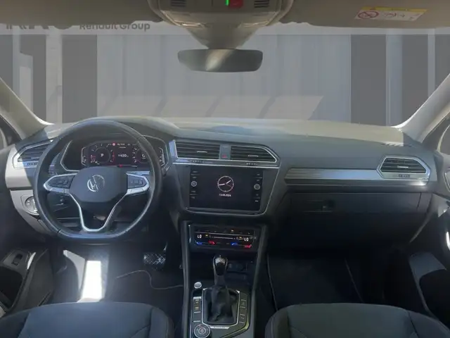 Volkswagen Tiguan Allspace view 10