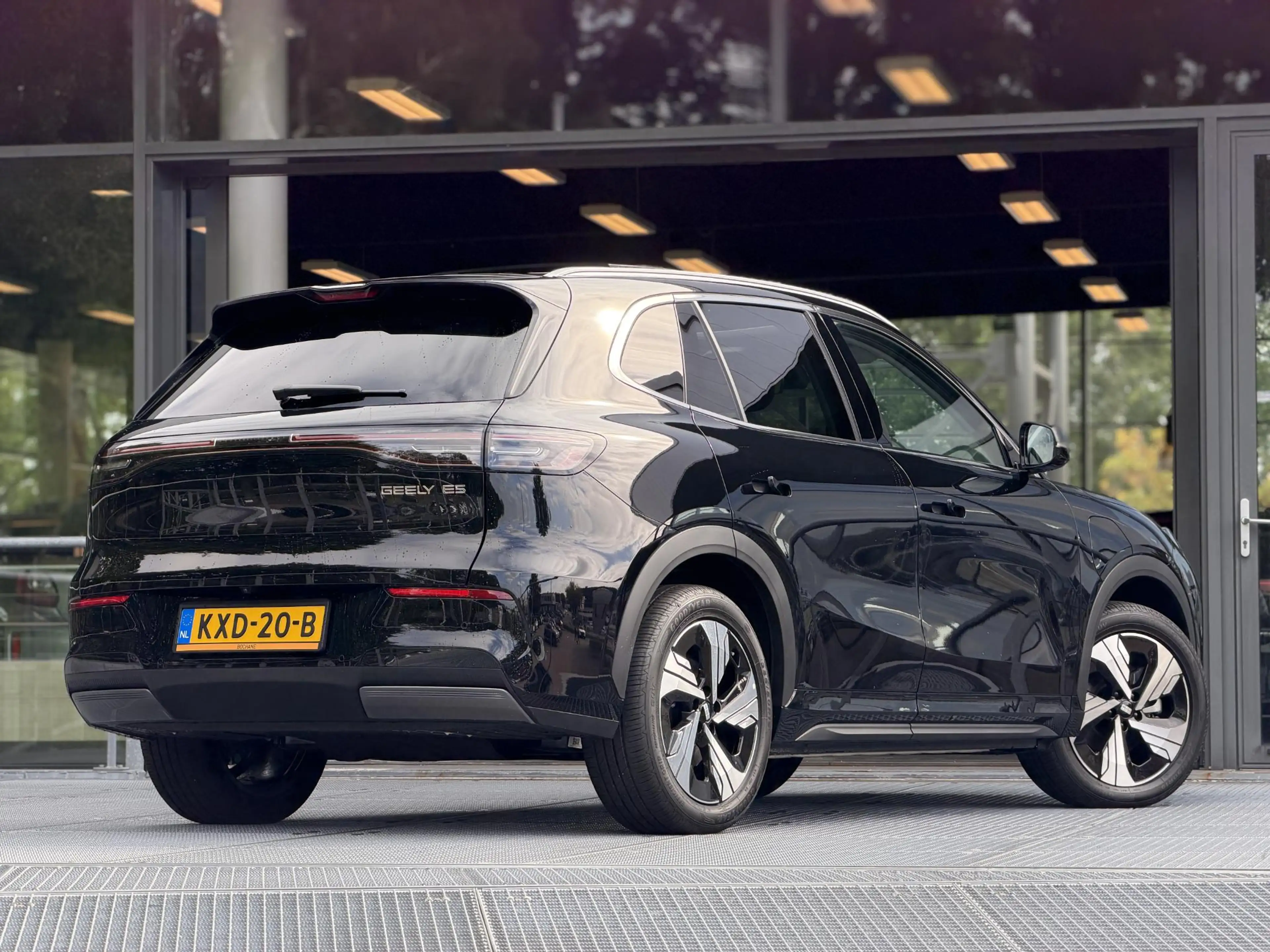 Geely E5 Max+ 68 kWh | DEMO — photo 2