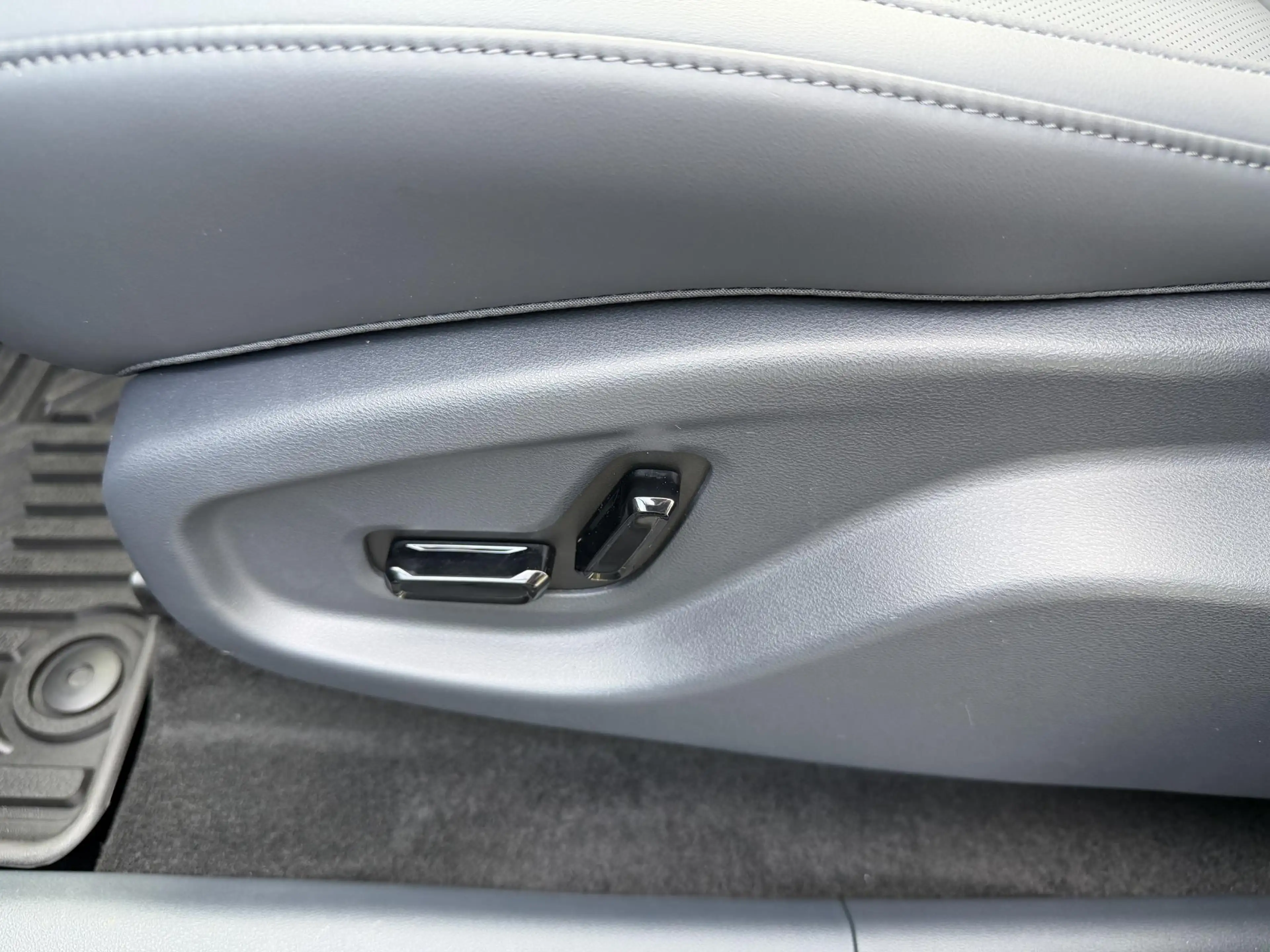 Geely E5 Max+ 68 kWh | DEMO — photo 32