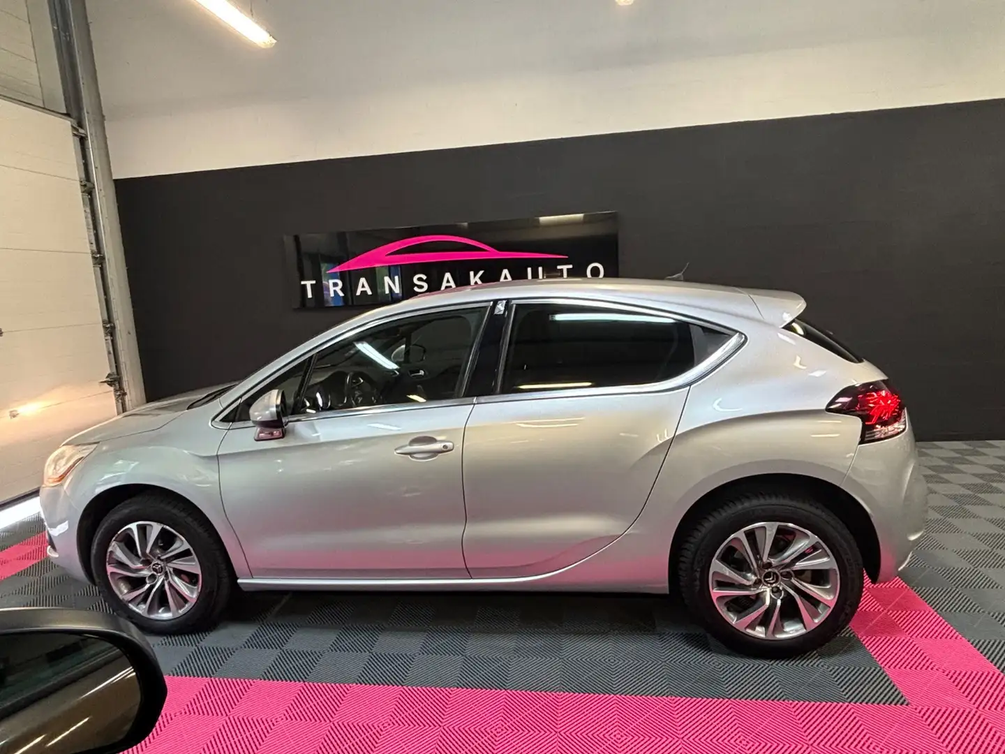 Citroen DS4 So Chic BMP6 Gris - 2