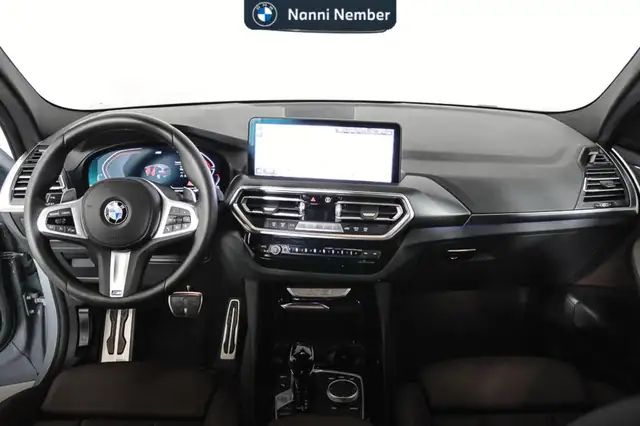 BMW X3 view 10