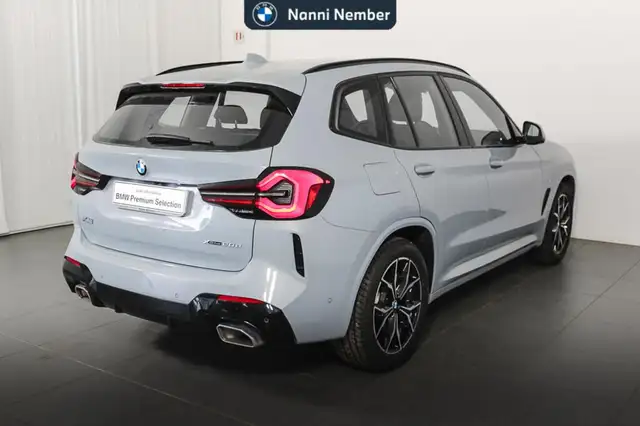 BMW X3 view 3