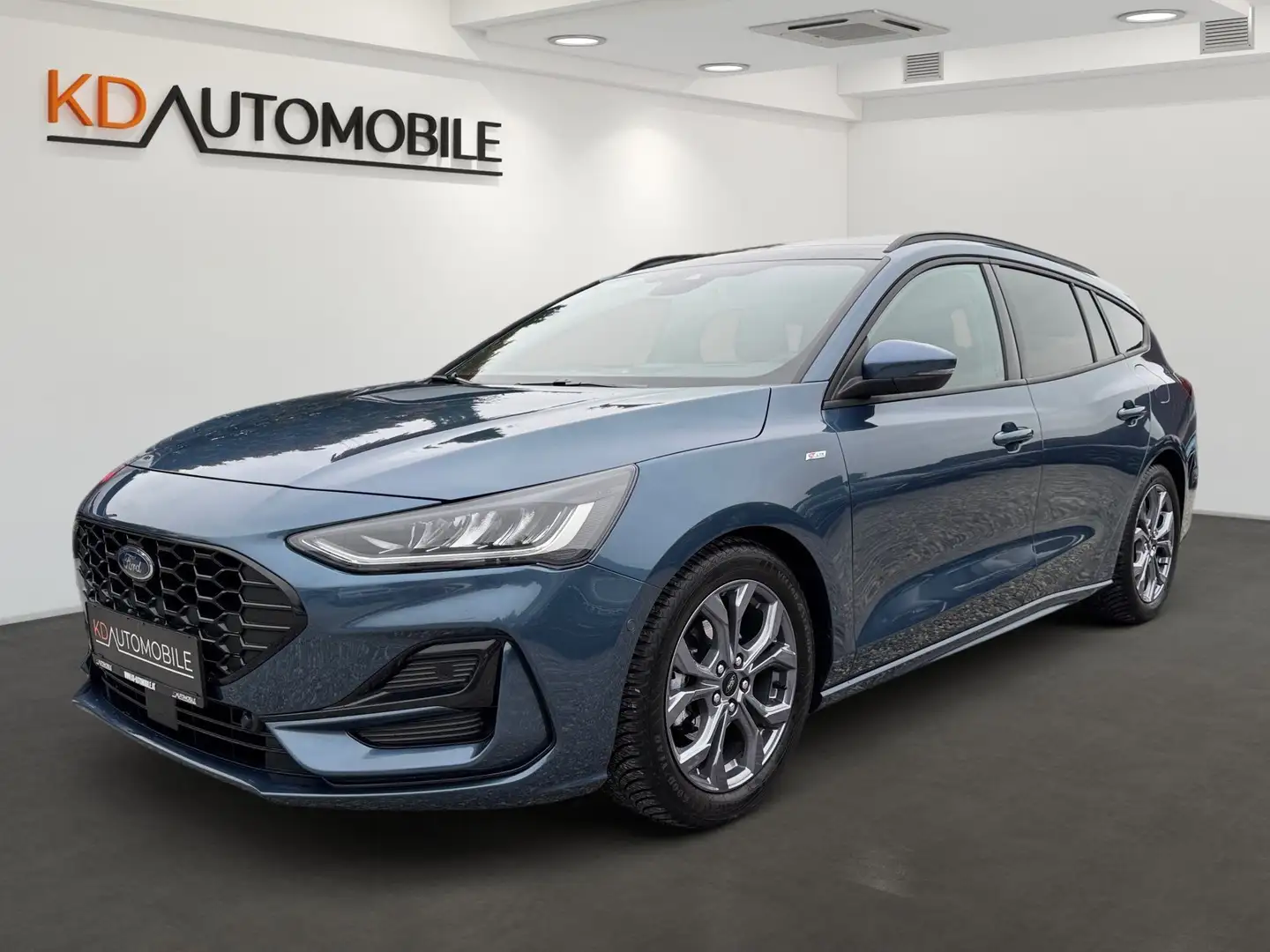 Ford Focus Turnier 1,5 ST-Line X Aut. l VOLL l Blau - 1