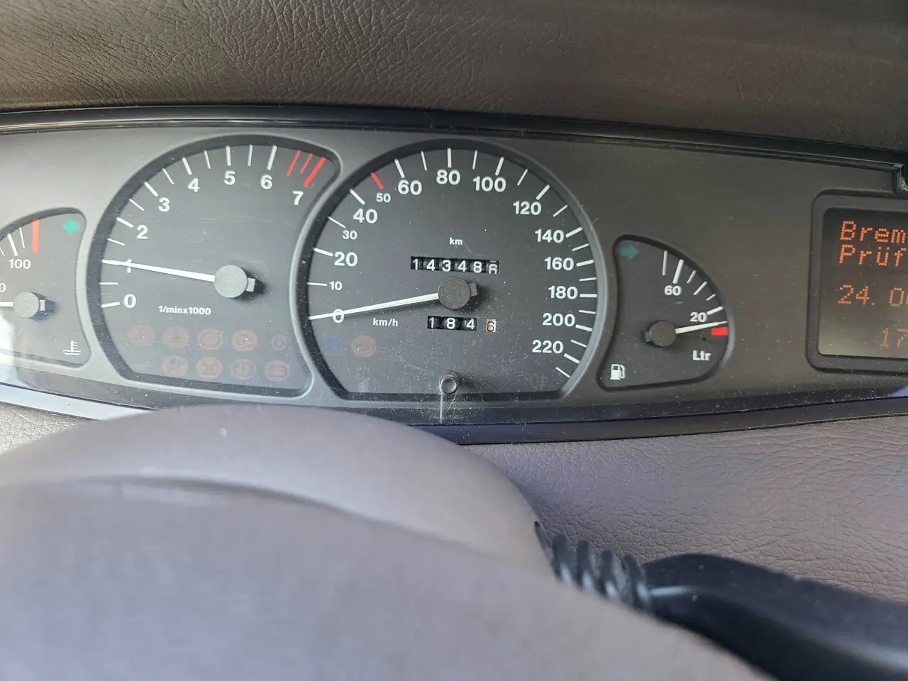 Opel Omega 2.0 16V, foto 1