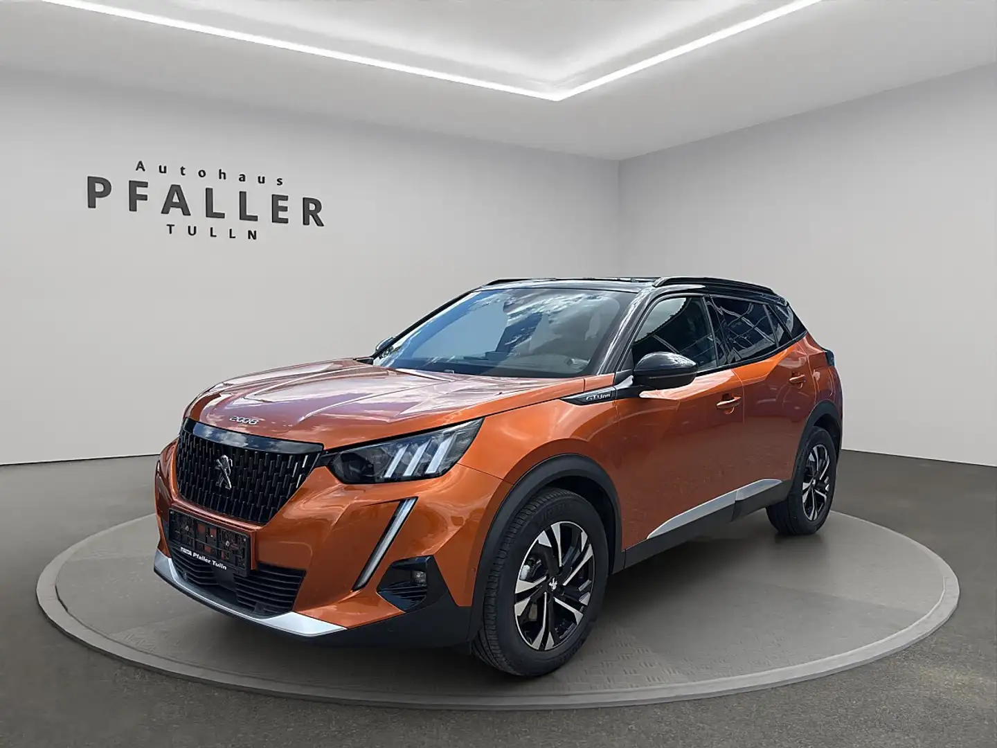 Peugeot 2008 BlueHDi 130 S&S GT Line EAT8 Orange - 1