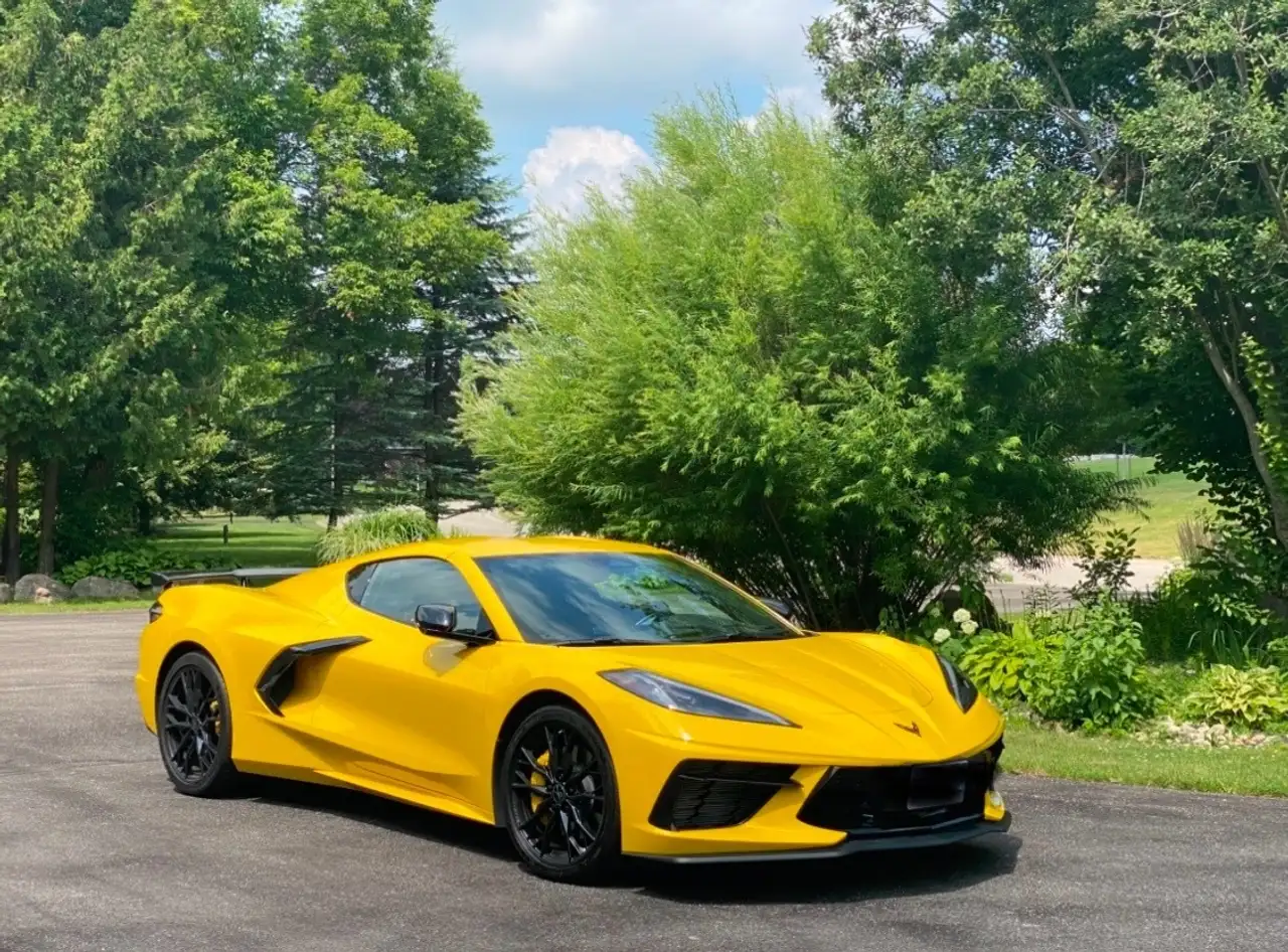 Chevrolet Corvette снимка Chevrolet Corvette