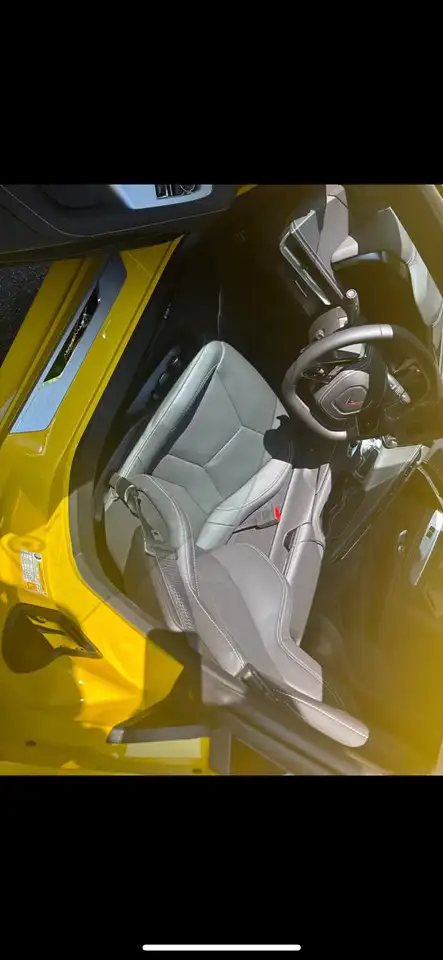 Chevrolet Corvette снимка Chevrolet Corvette