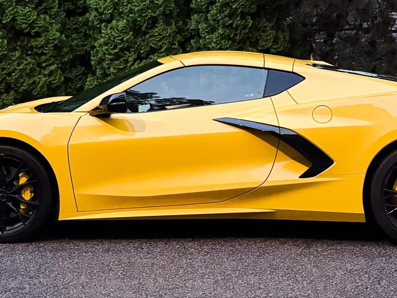Chevrolet Corvette снимка Chevrolet Corvette