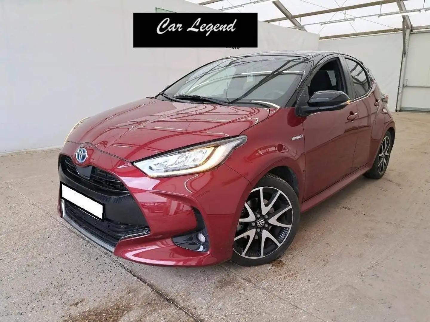 Toyota Yaris IV 116h Collection 5p Rouge - 1