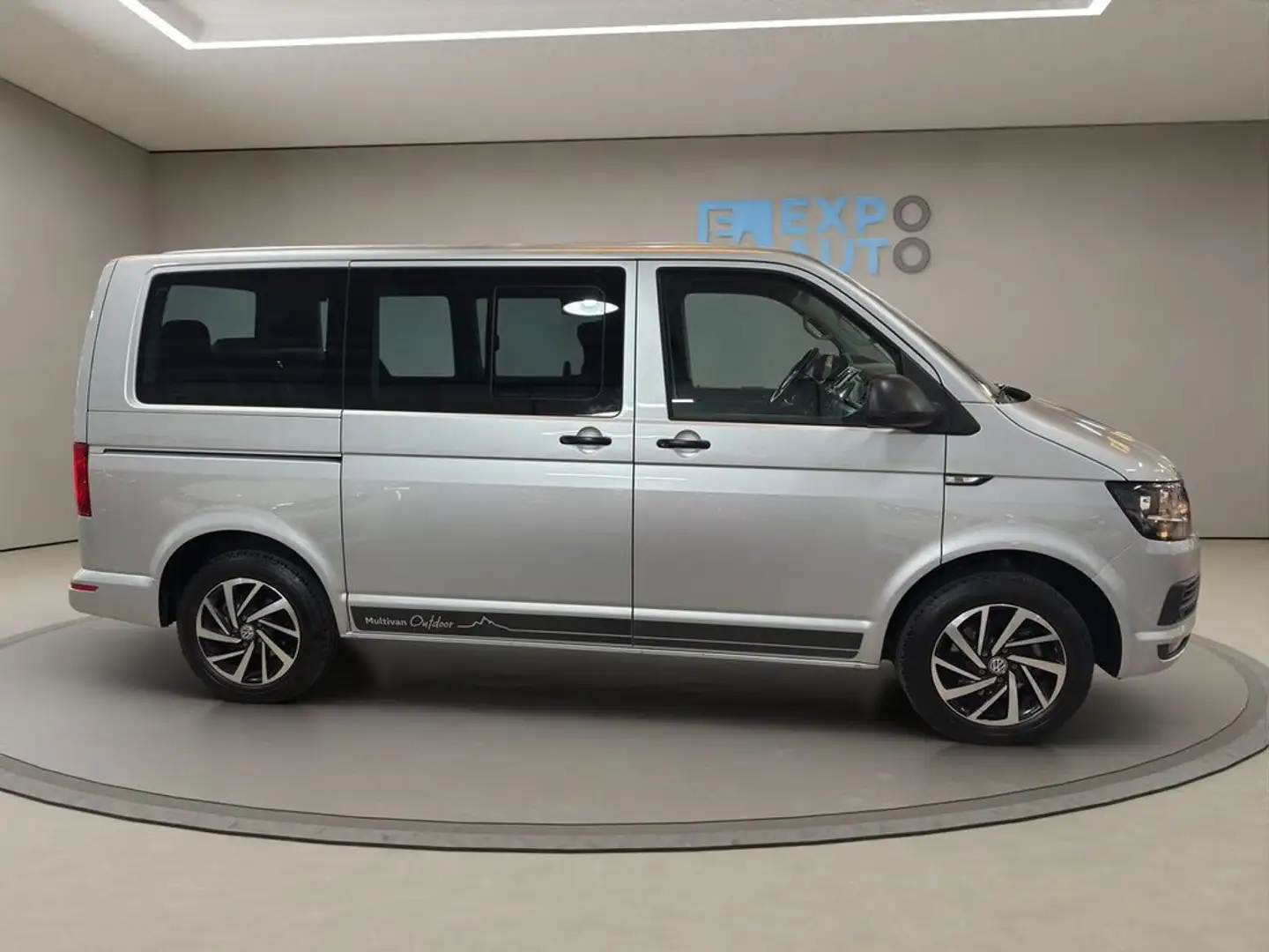 Volkswagen T5 Multivan Outdoor Corto 2.0 TDI 110kW BMT siva - 2