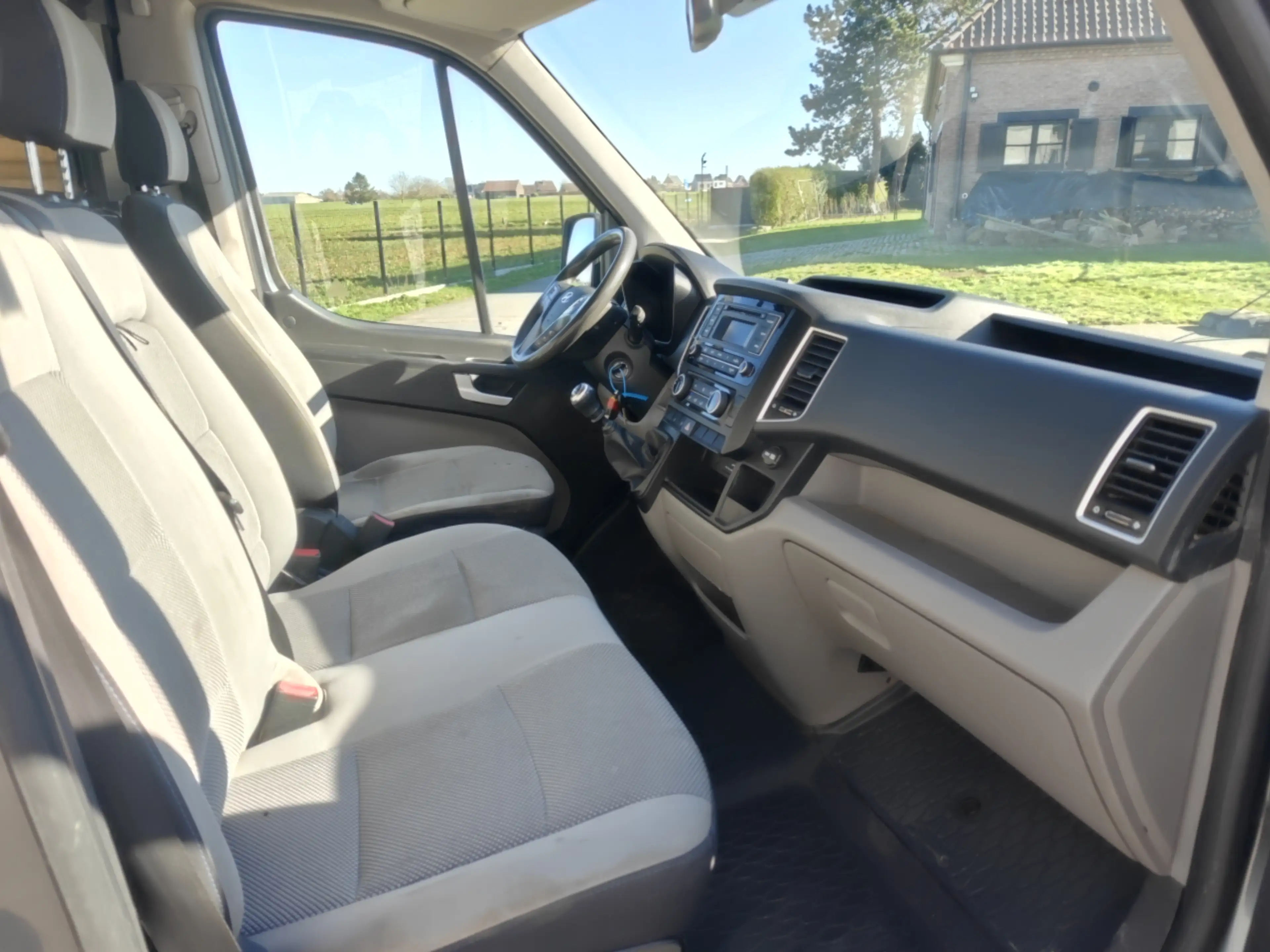 Hyundai H 350 crdi diesel 150pk L2H2 AIRCO -3 zitplaatsen/places — photo 9