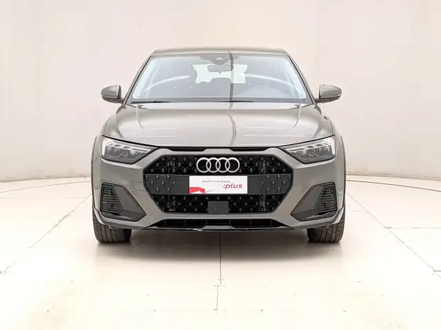 Audi A1 view 2