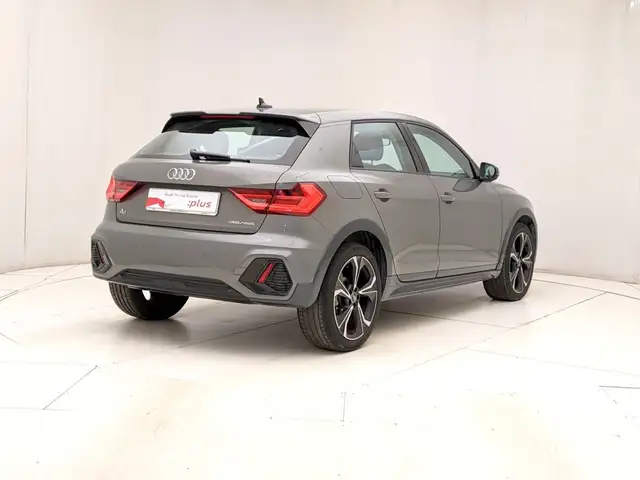 Audi A1 view 4