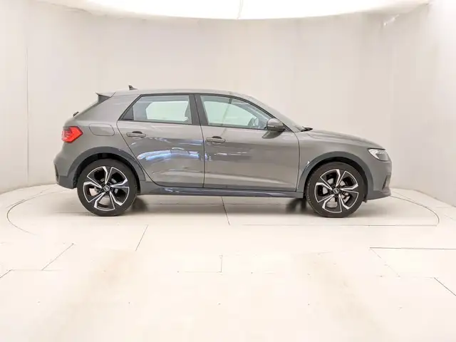 Audi A1 view 3